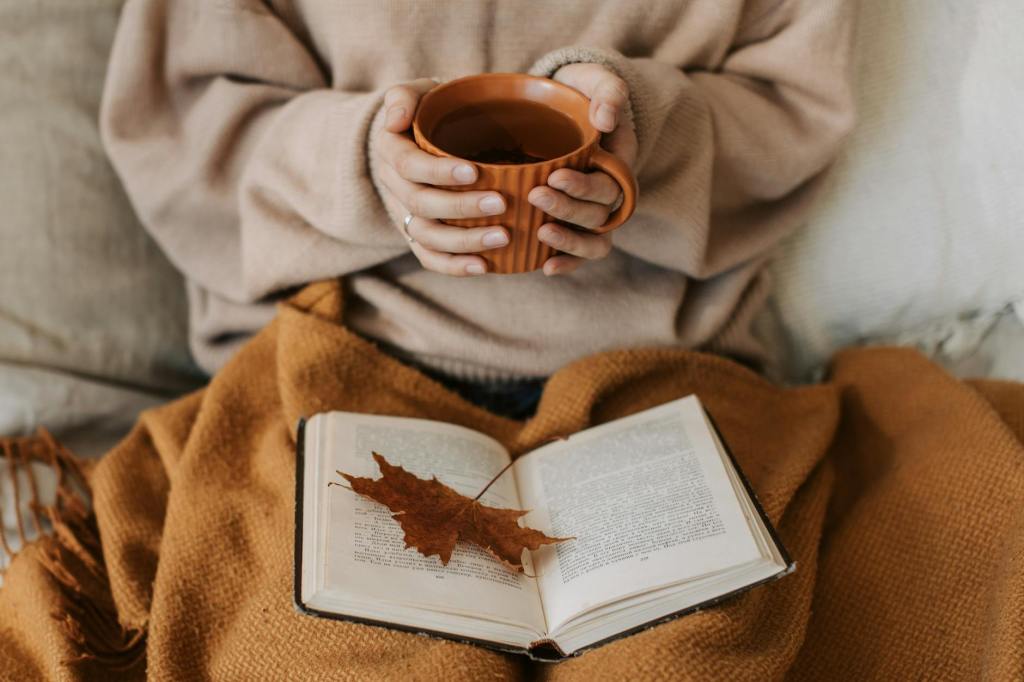 Classic Stories to Read in the Fall: Embrace the Season with Timeless&nbsp;Tales